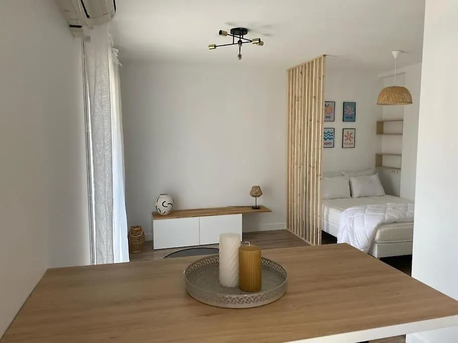 Beau Studio Calme Proche Mer Cagnes-sur-Mer France